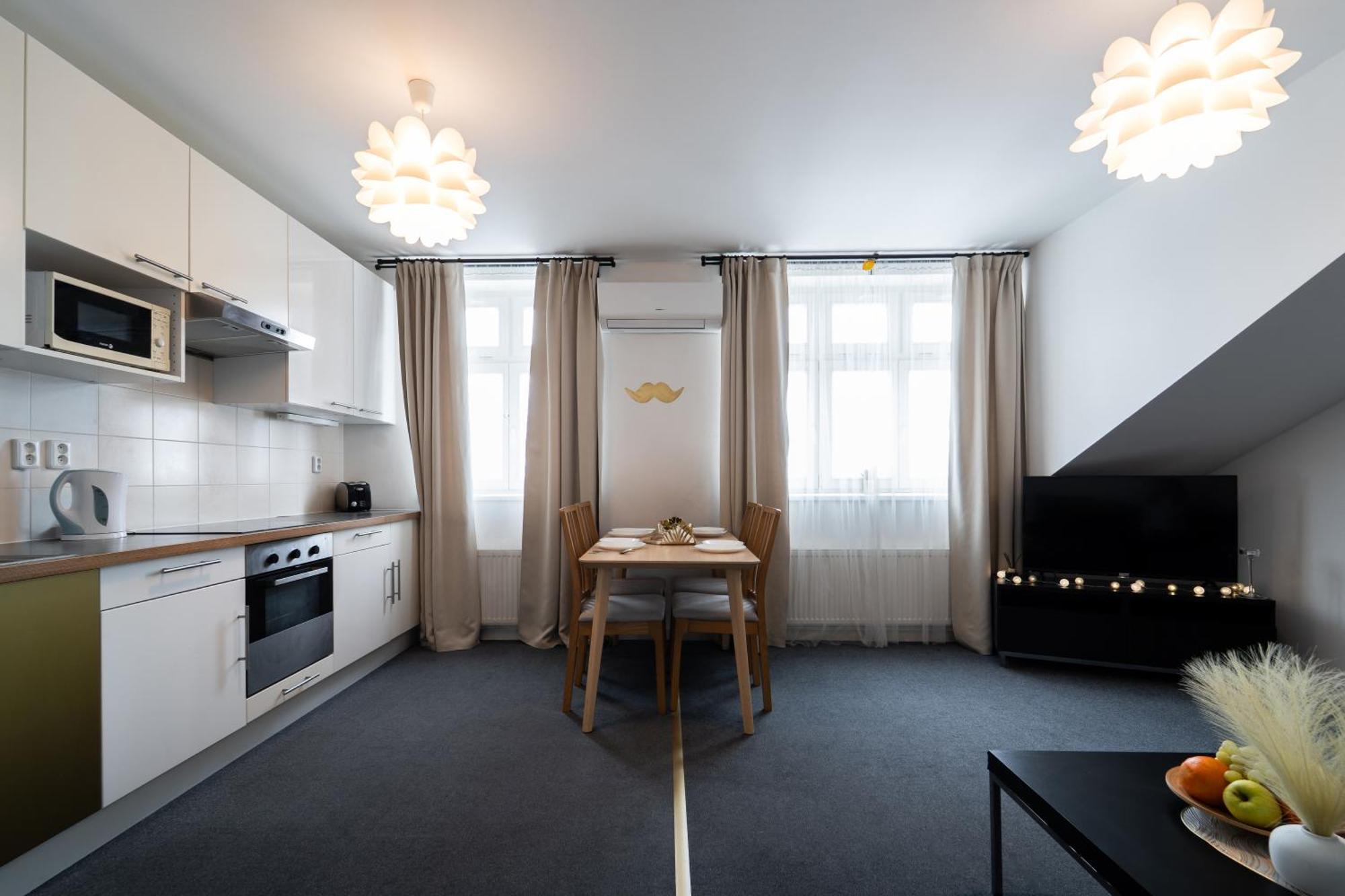 Little Tom Apartments, Prague